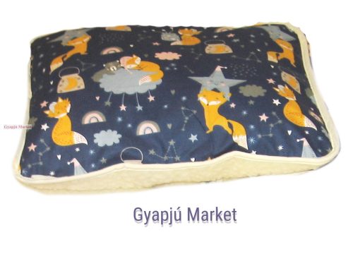 Gyapjú-pamut kispárna kisrókás mintával